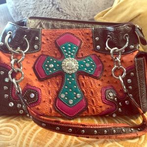 Beautiful handbag never used